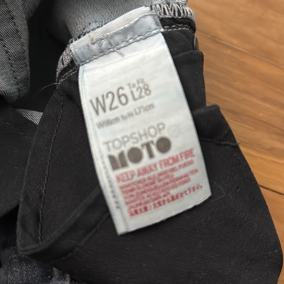 Top Shop Jamie Jean 26x28! - Picture 2 of 4